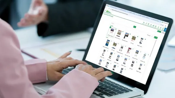 RealCampaigns targeting commercial real estate investors on mobile